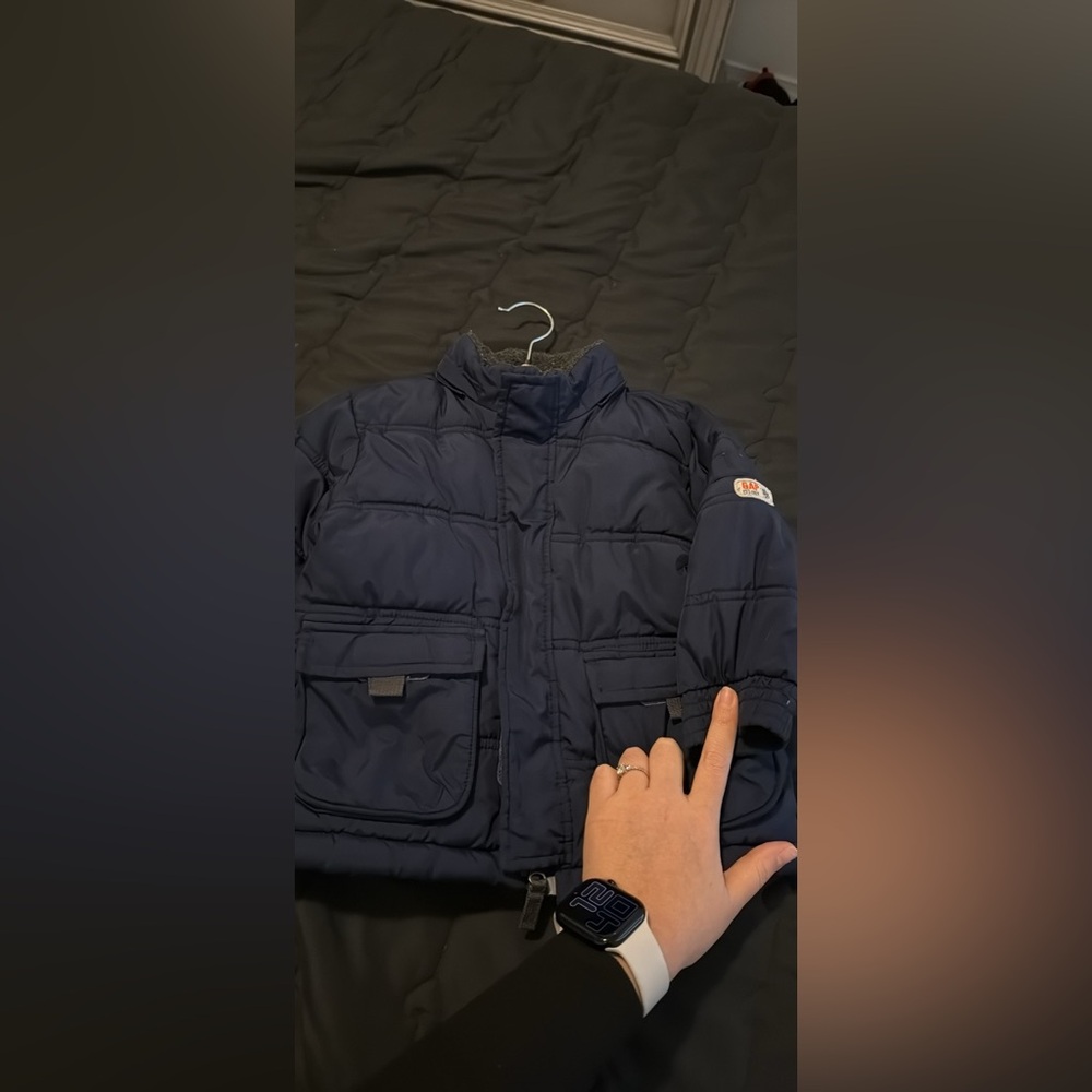 GAP toddler’s Deep Blue Puffer Jacket
